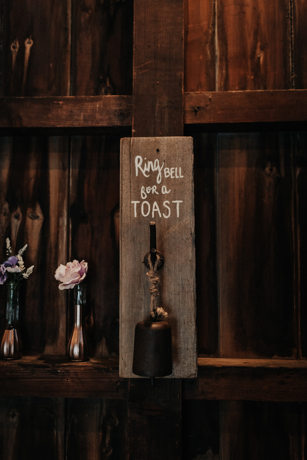 KyleWillisPhoto-kyle-willis-photography-rodes-barn-wedding-swedesboro-new-jersey-philadelphia-lillian-west-faux-bouquets-rustic-south-new-york-city