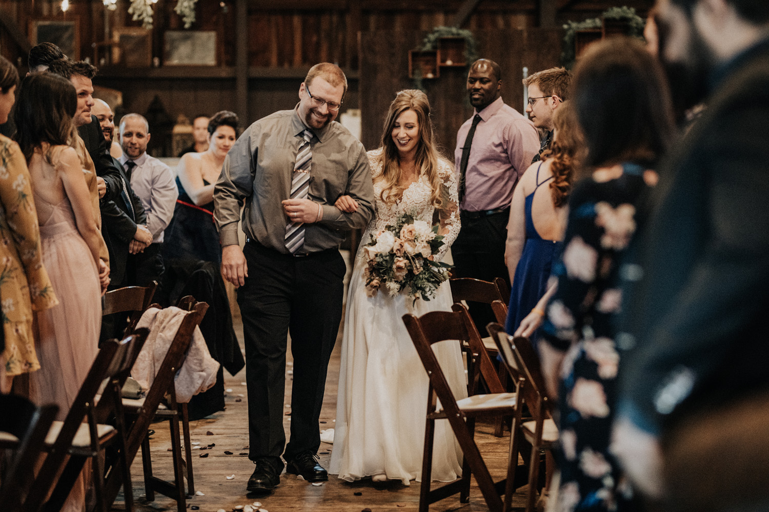 KyleWillisPhoto-kyle-willis-photography-rodes-barn-wedding-swedesboro-new-jersey-philadelphia-lillian-west-faux-bouquets-rustic-south-new-york-city