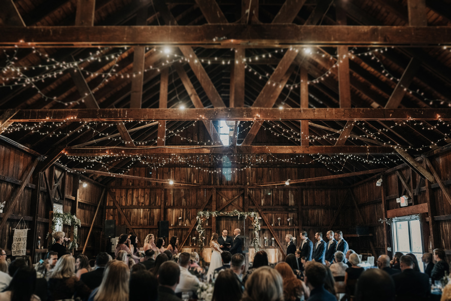 KyleWillisPhoto-kyle-willis-photography-rodes-barn-wedding-swedesboro-new-jersey-philadelphia-lillian-west-faux-bouquets-rustic-south-new-york-city