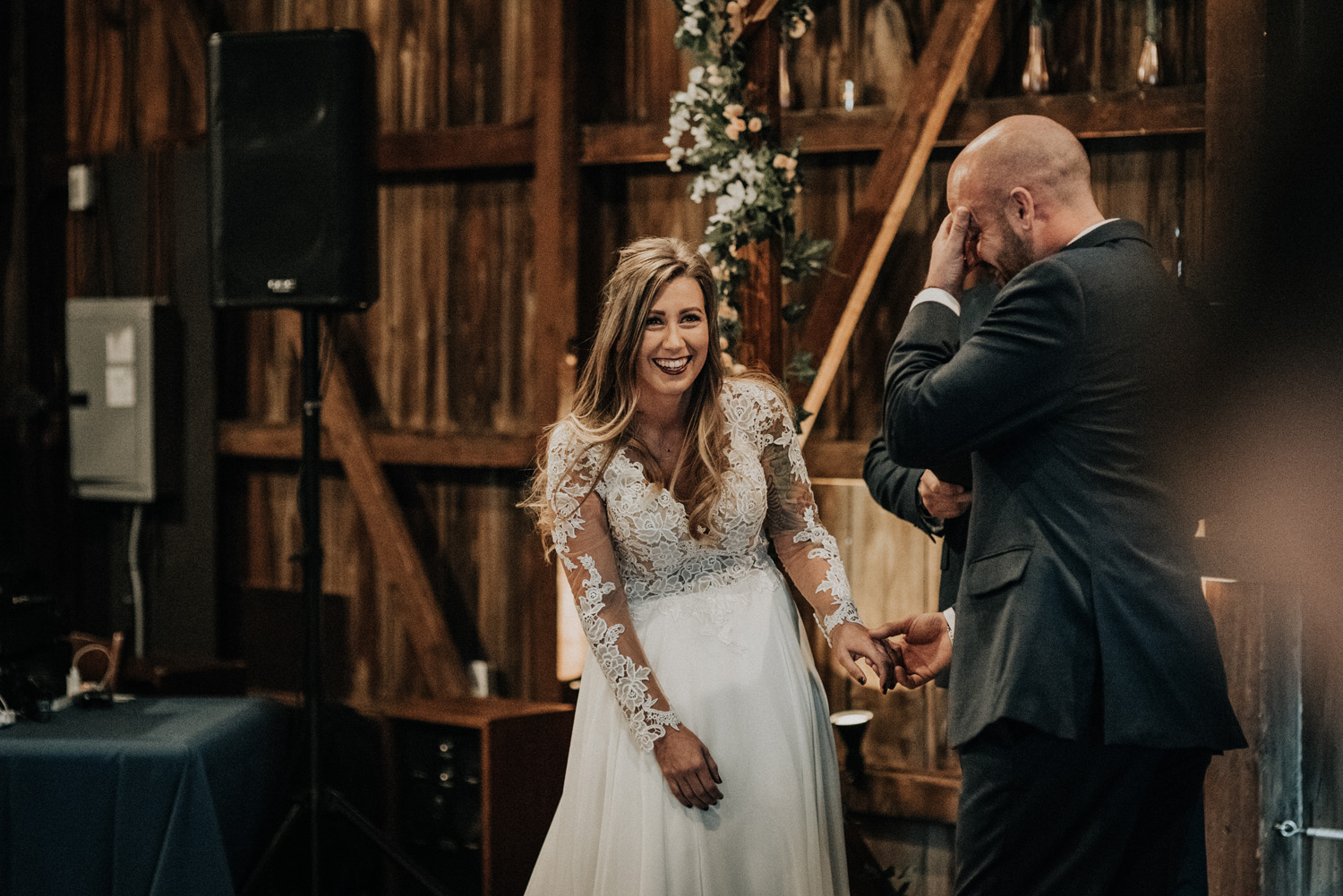 KyleWillisPhoto-kyle-willis-photography-rodes-barn-wedding-swedesboro-new-jersey-philadelphia-lillian-west-faux-bouquets-rustic-south-new-york-city