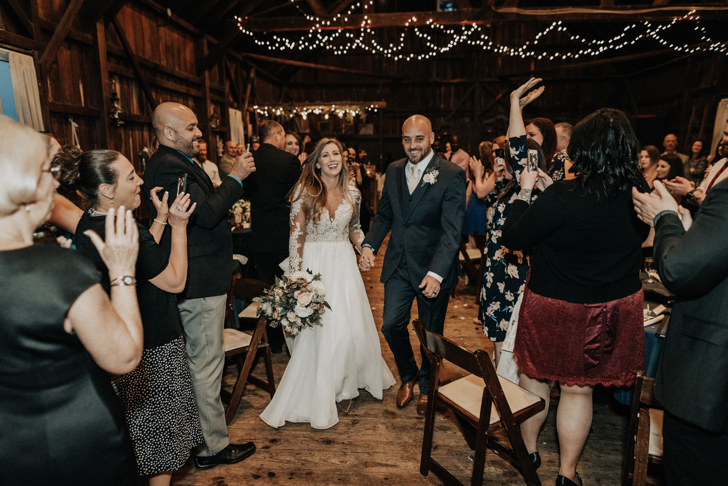 KyleWillisPhoto-kyle-willis-photography-rodes-barn-wedding-swedesboro-new-jersey-philadelphia-lillian-west-faux-bouquets-rustic-south-new-york-city
