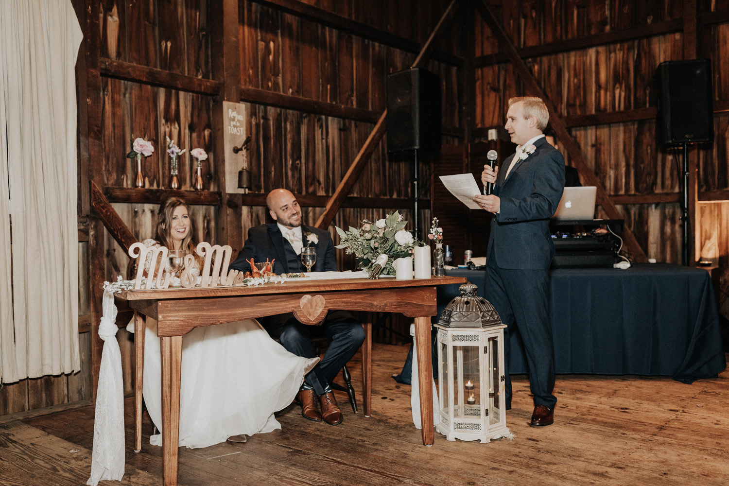 KyleWillisPhoto-kyle-willis-photography-rodes-barn-wedding-swedesboro-new-jersey-philadelphia-lillian-west-faux-bouquets-rustic-south-new-york-city
