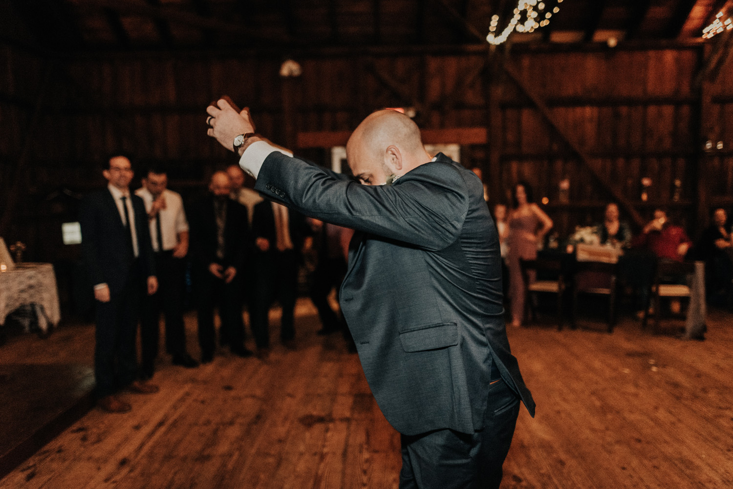 KyleWillisPhoto-kyle-willis-photography-rodes-barn-wedding-swedesboro-new-jersey-philadelphia-lillian-west-faux-bouquets-rustic-south-new-york-city