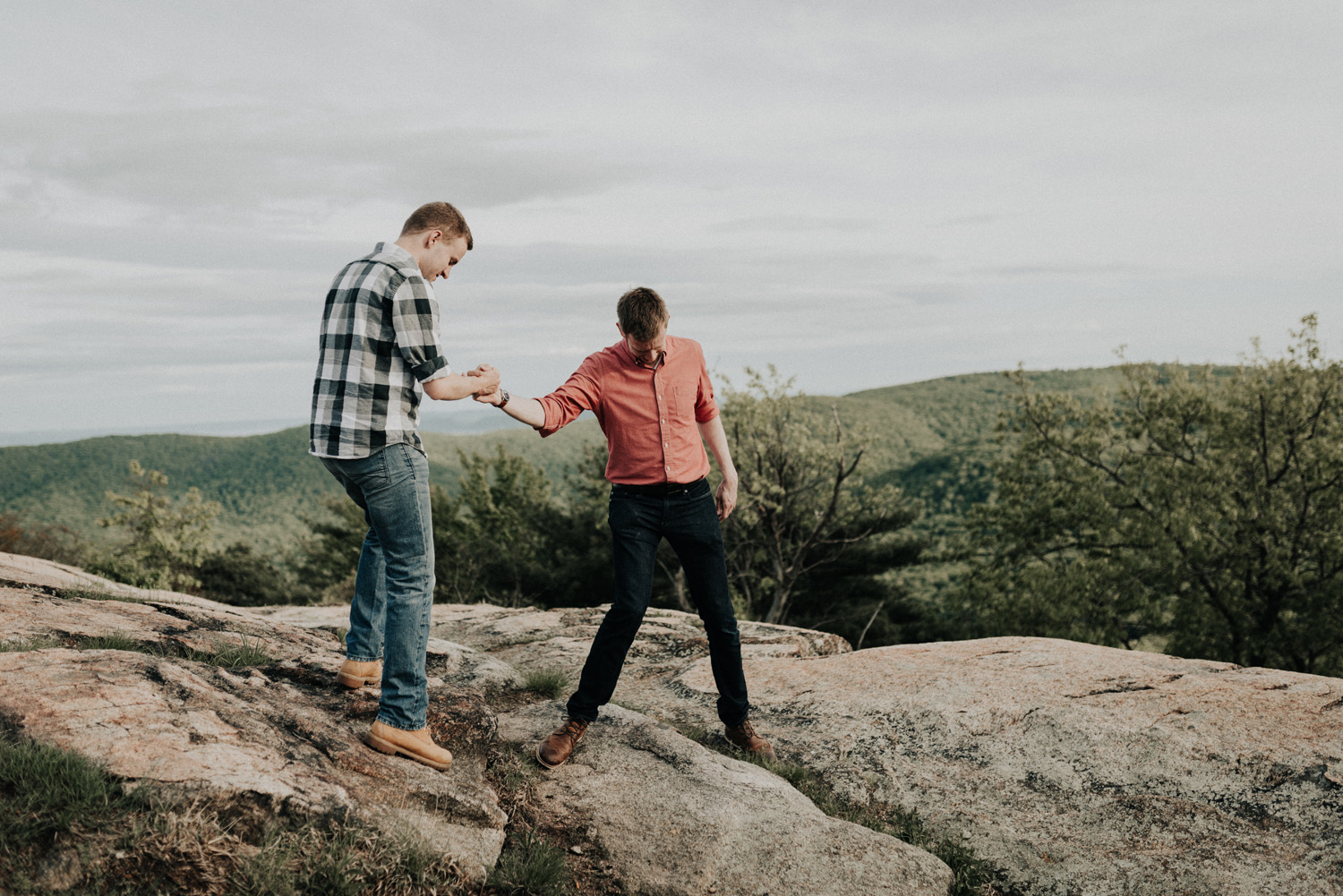 kylewillisphoto_kyle_willis_photography_bear_mountain_engagement_photos_gay_same_sex_sunset_appalacian_philadelphia_new_jersey_york_wedding_photographer_moody_engaged33.jpg
