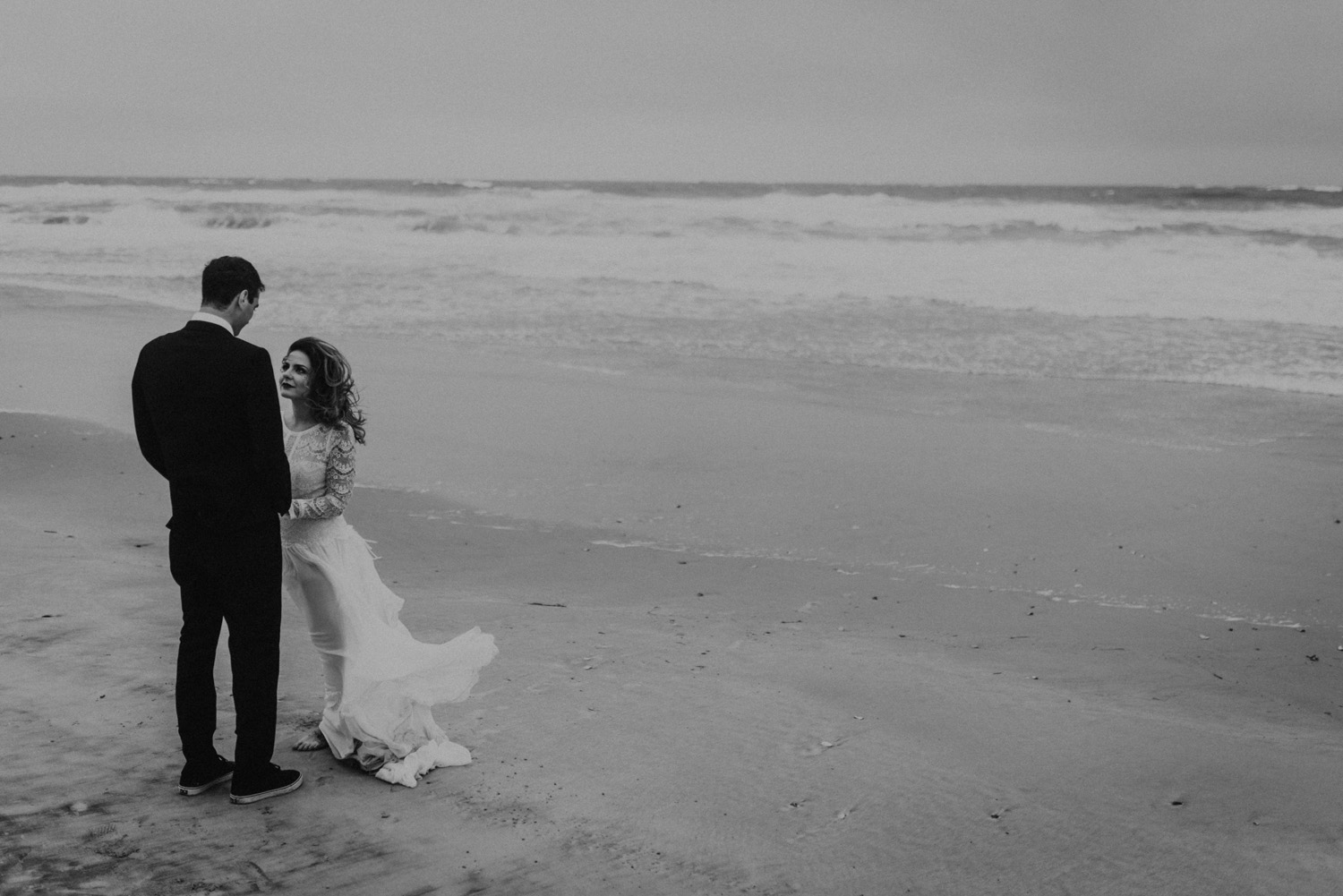 kylewillisphoto_kyle_Willis_Photography_liz_gibbs_brigantine_beach_atlantic_city_wedding_philadelphia_jersey_shore_new_nyc_engagement_delaware_engaged_married_rainy_photos_ac_boho30.jpg