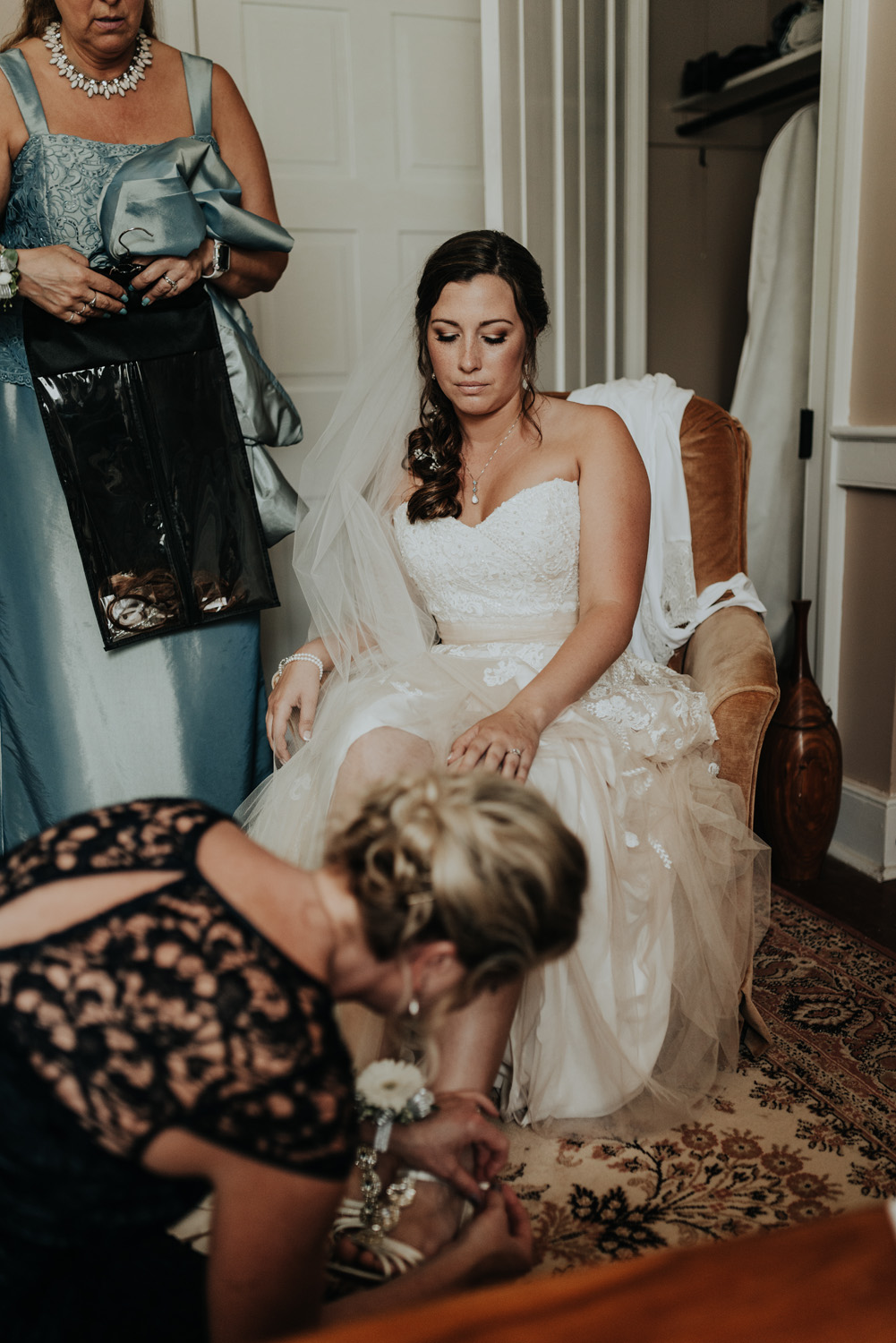 kylewillisphoto_kyle_willis_photography_rodale_institute_farm_wedding_kutztown_pennsylvania_pa_philadelphia_rustic_lavender_sendoff_exit_new_jersey_marriage_engagement_york_city_moody184.jpg
