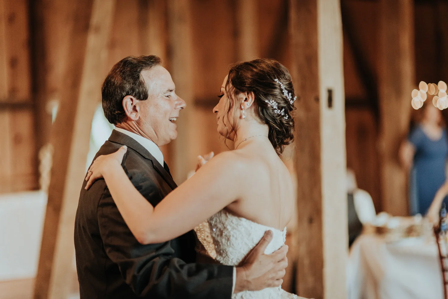kylewillisphoto_kyle_willis_photography_rodale_institute_farm_wedding_kutztown_pennsylvania_pa_philadelphia_rustic_lavender_sendoff_exit_new_jersey_marriage_engagement_york_city_moody534.jpg