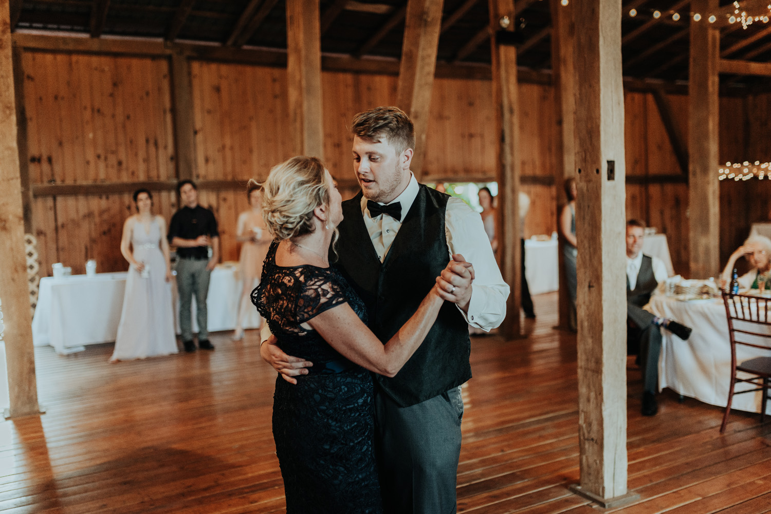 kylewillisphoto_kyle_willis_photography_rodale_institute_farm_wedding_kutztown_pennsylvania_pa_philadelphia_rustic_lavender_sendoff_exit_new_jersey_marriage_engagement_york_city_moody540.jpg