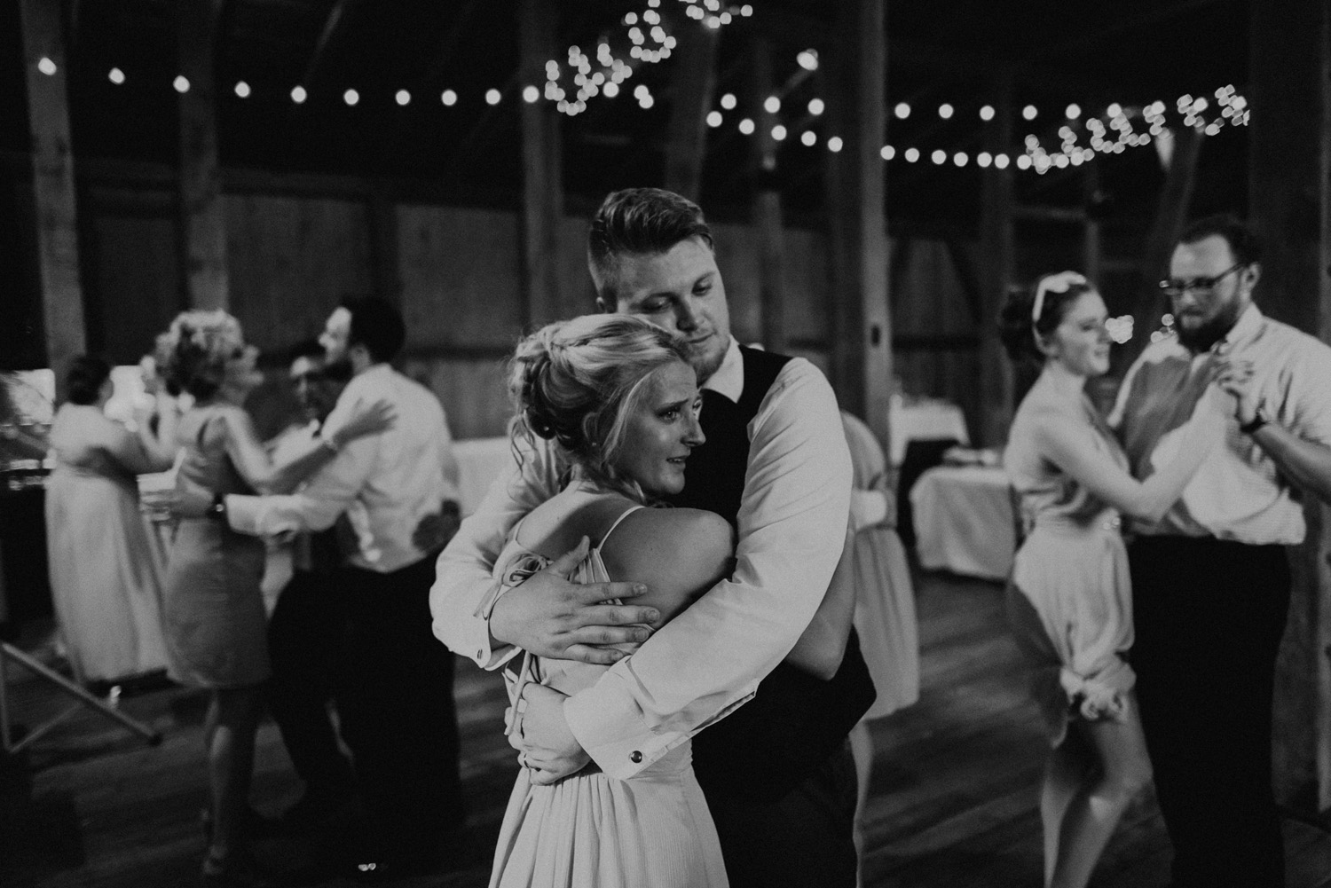 kylewillisphoto_kyle_willis_photography_rodale_institute_farm_wedding_kutztown_pennsylvania_pa_philadelphia_rustic_lavender_sendoff_exit_new_jersey_marriage_engagement_york_city_moody605.jpg