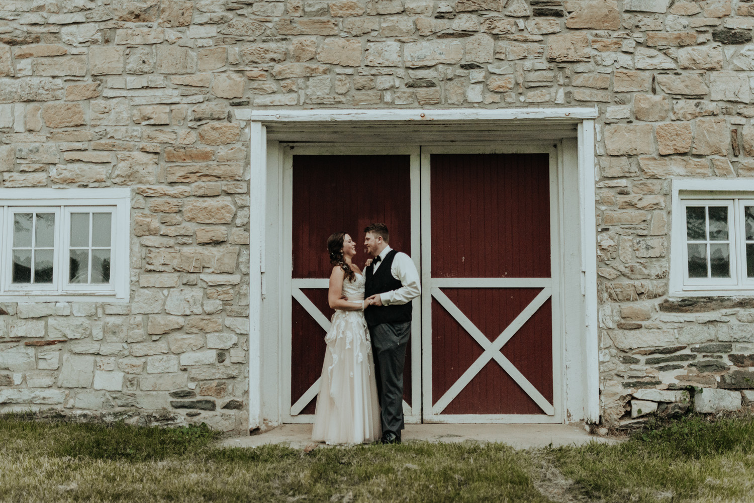 kylewillisphoto_kyle_willis_photography_rodale_institute_farm_wedding_kutztown_pennsylvania_pa_philadelphia_rustic_lavender_sendoff_exit_new_jersey_marriage_engagement_york_city_moody683.jpg