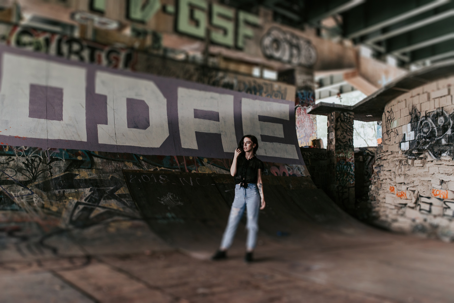 philadephia_fdr_skatepark_model_portrait_photographer_grunge_kylewillisphoto_riley_brown_South_kyle_willis_photography_pennysylvania