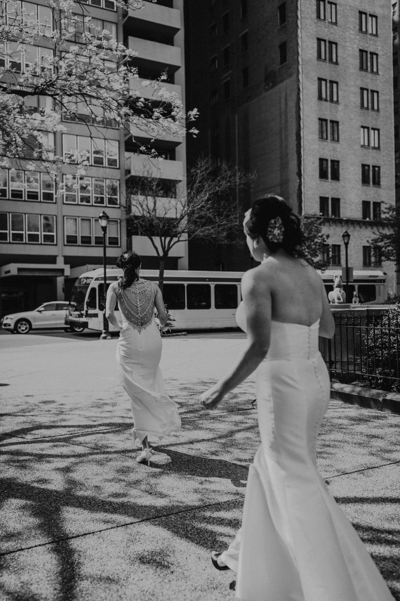 kylewillisphoto-union-trust-philadelphia-lgbt-lgbtq-wedding-gay-same-sex-35mm-pa-nj-ct-nyc-photographer