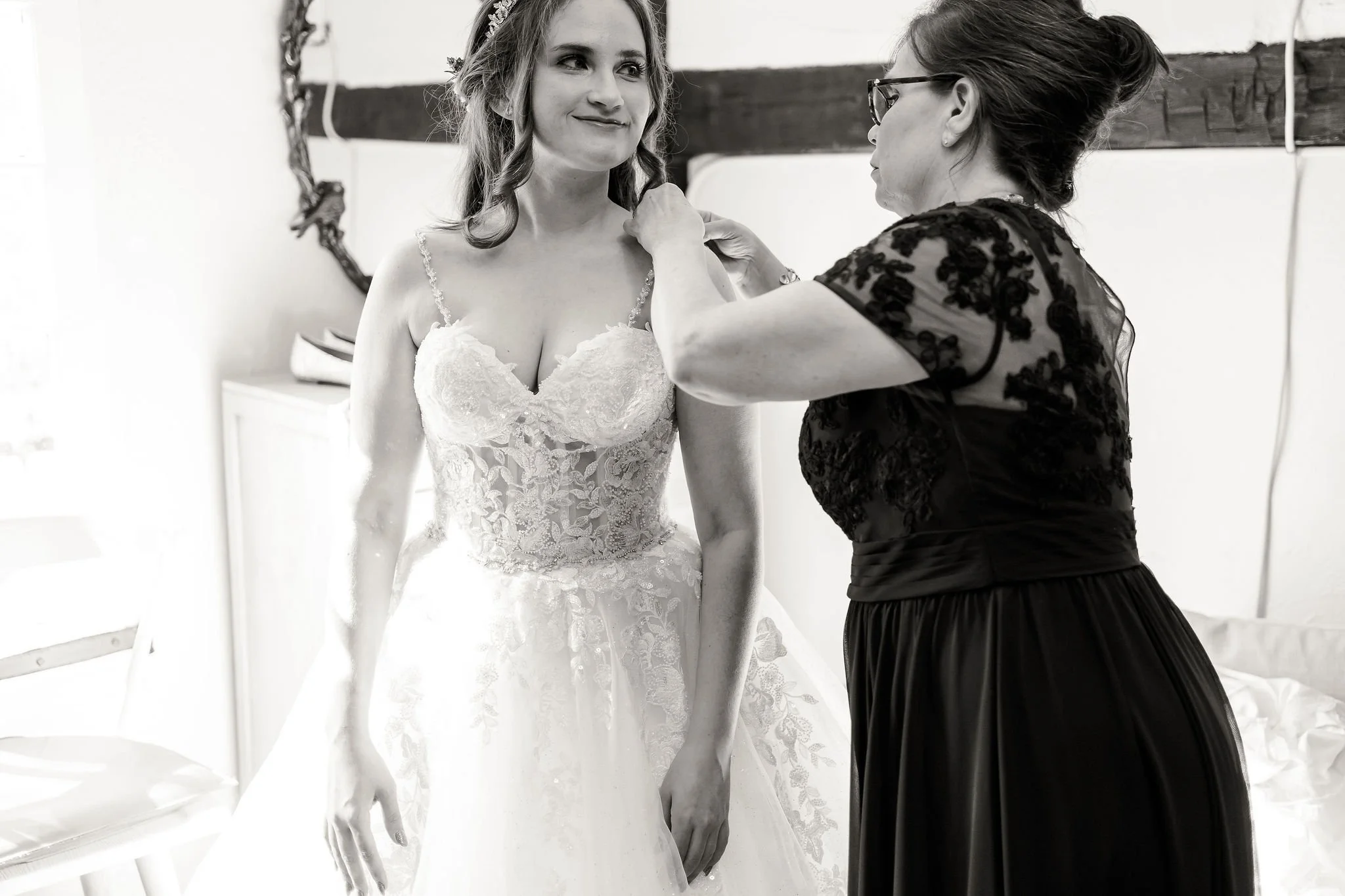 AlexJuliana_4_BW.jpg