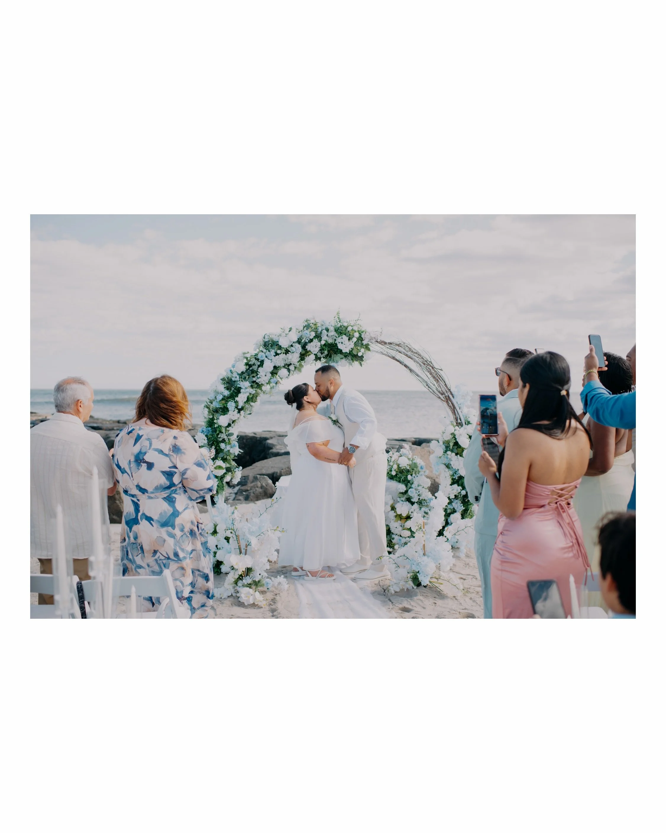 Marissa and Yefferson&rsquo;s Ocean City beach wedding was a dream 💕
Florals: @decorations_normis 
Hair &amp; Makeup: @looksandlashesbeauty