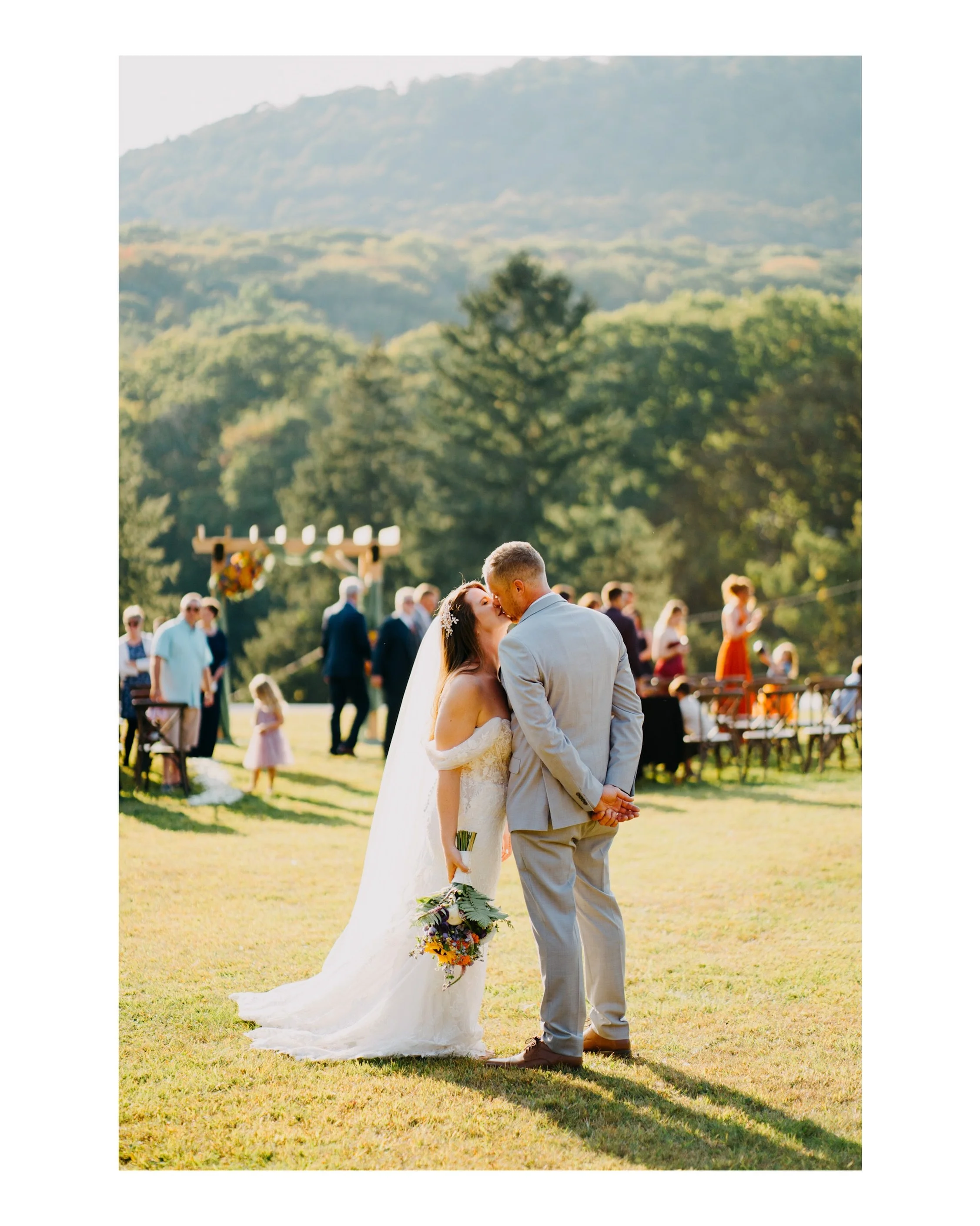 I sometimes photograph weddings alongside my really cool friends.
Second photographer for @nelliemphoto