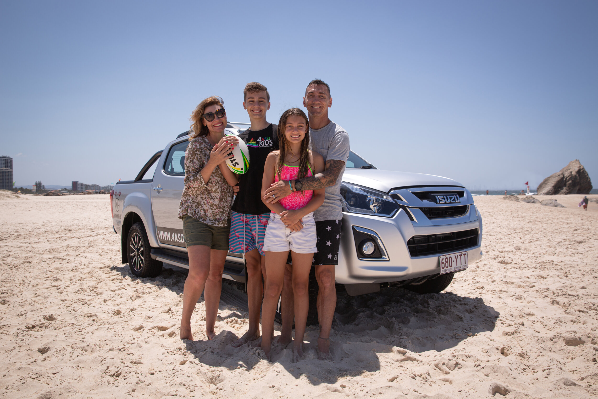 4ASD KIDS / Isuzu Ute