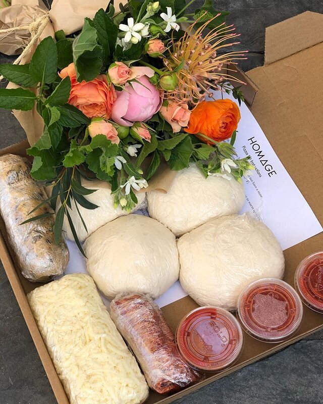 Head on over to @homagemartinez to place your order for a pizza kit &amp; a side of blooms oh &amp; some cookies too, for delivery Mother&rsquo;s Day weekend! 😍