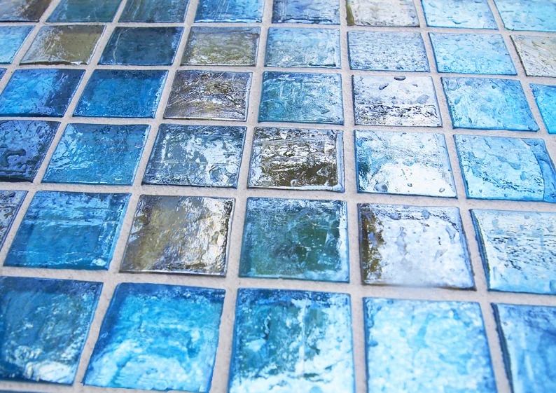 Archipelago series Galapagos blend offers a jewel-like finish and infinite small variations in colour and surface.