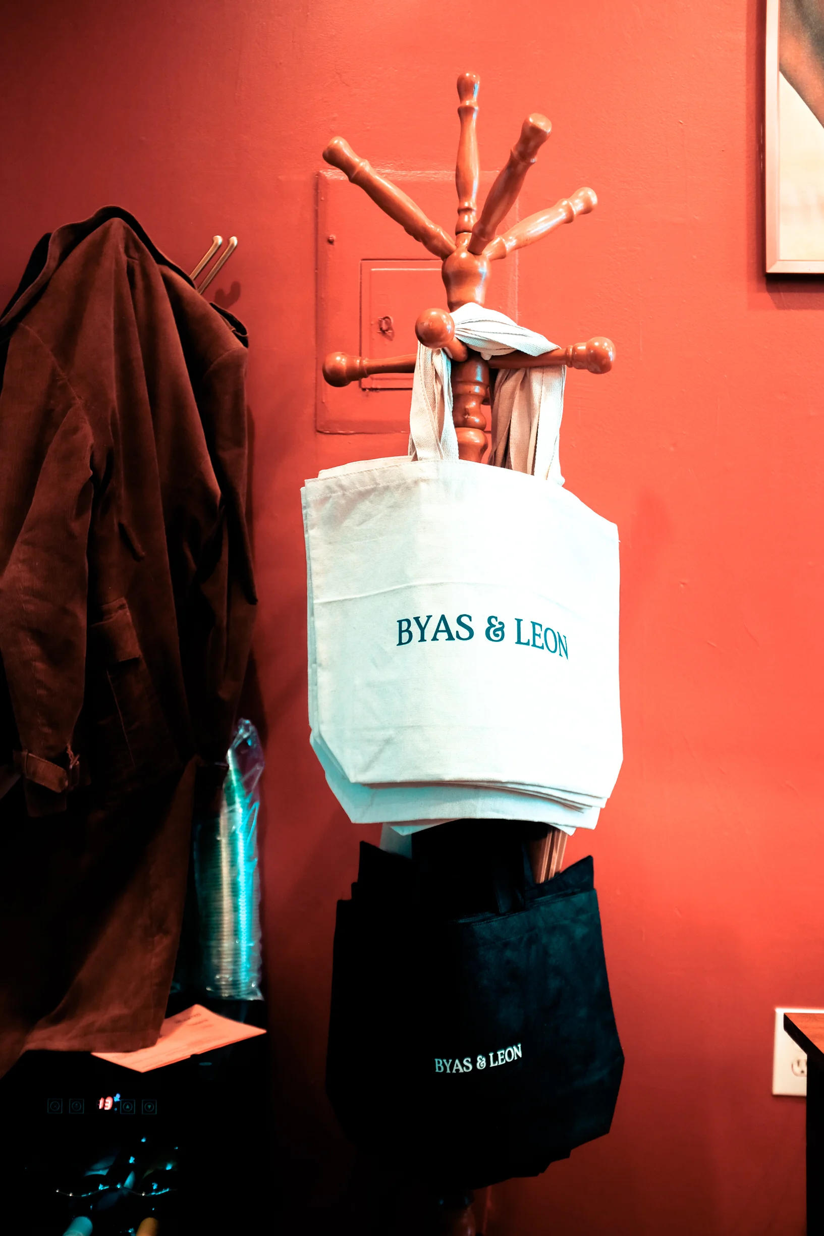 Byas and Leon -16.jpg