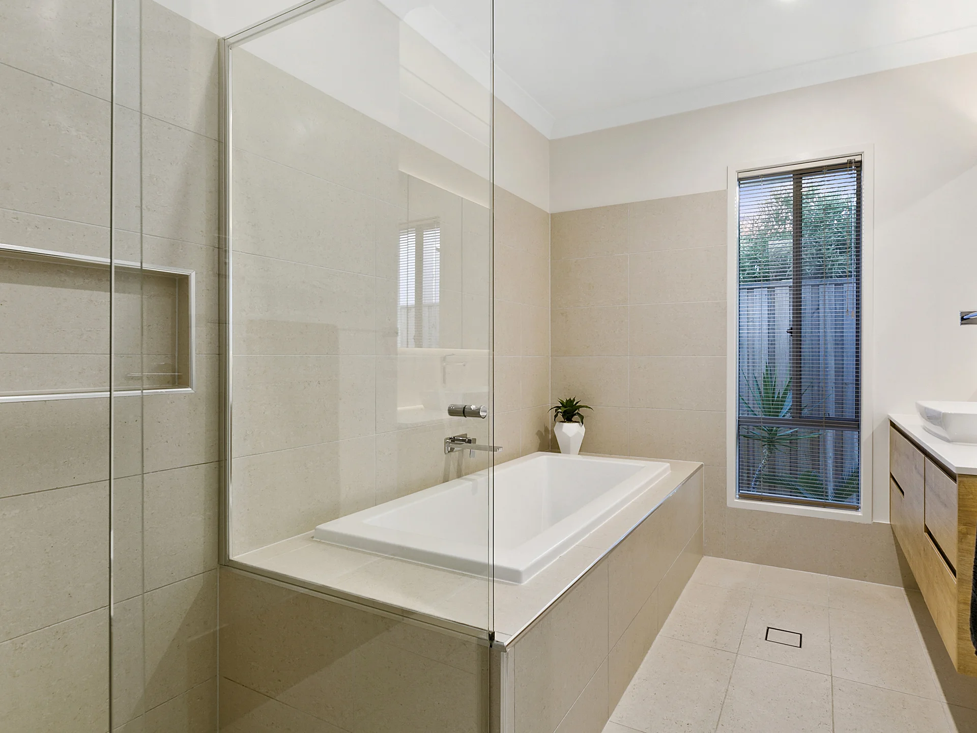 055_Open2view_ID468861-12_Bennets_Ash_Road__Noosa_Heads.jpg