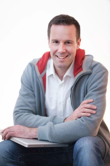 FACHARZT FÜR RADIOLOGIE DR. MED. UNIV. STEPHAN SCHAMP-HERTLING "Ihre Gesundheit ist mir wichtig. Ich biete Ihnen Schnittbilddiagnostik auf höchstem medizinischem Niveau mit einem der modernsten, erstmals in Österreich verfügbaren MRT-Scanner."