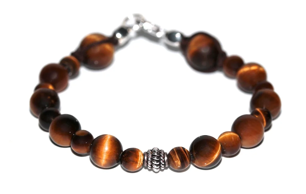 Bracelet en oeil de tigre de l'atelier JAWERY
