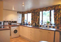 Laburnum-Kitchen.jpg
