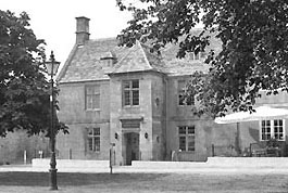 Trinity House Paintings 20 High Street Broadway WR12 7DT Tel: 01386 859329