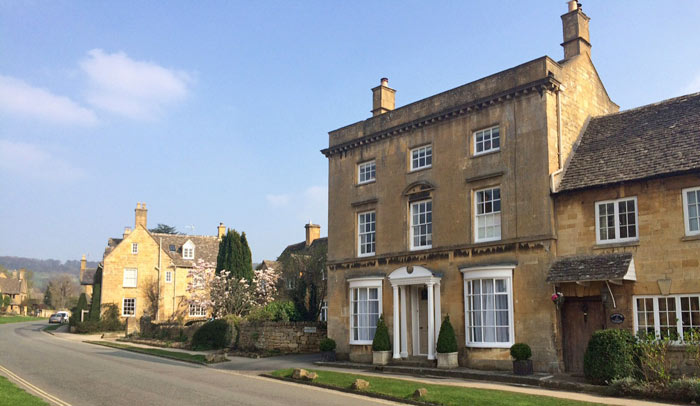 Upper High Street