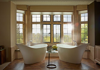 Oak Suite Baths