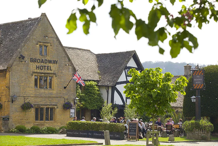 broadway-hotel-front2-broadway-worcestershire-cotswolds-uk.jpg