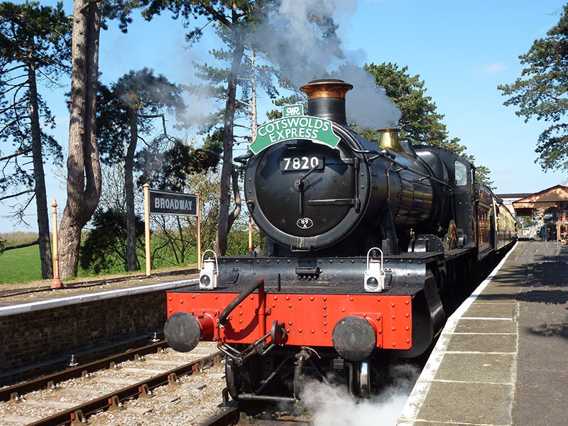 Broadway Heritage Railwaybroadway Cotswolds Enjoy Eat Shop Stay A Beautiful Village In All Seasons