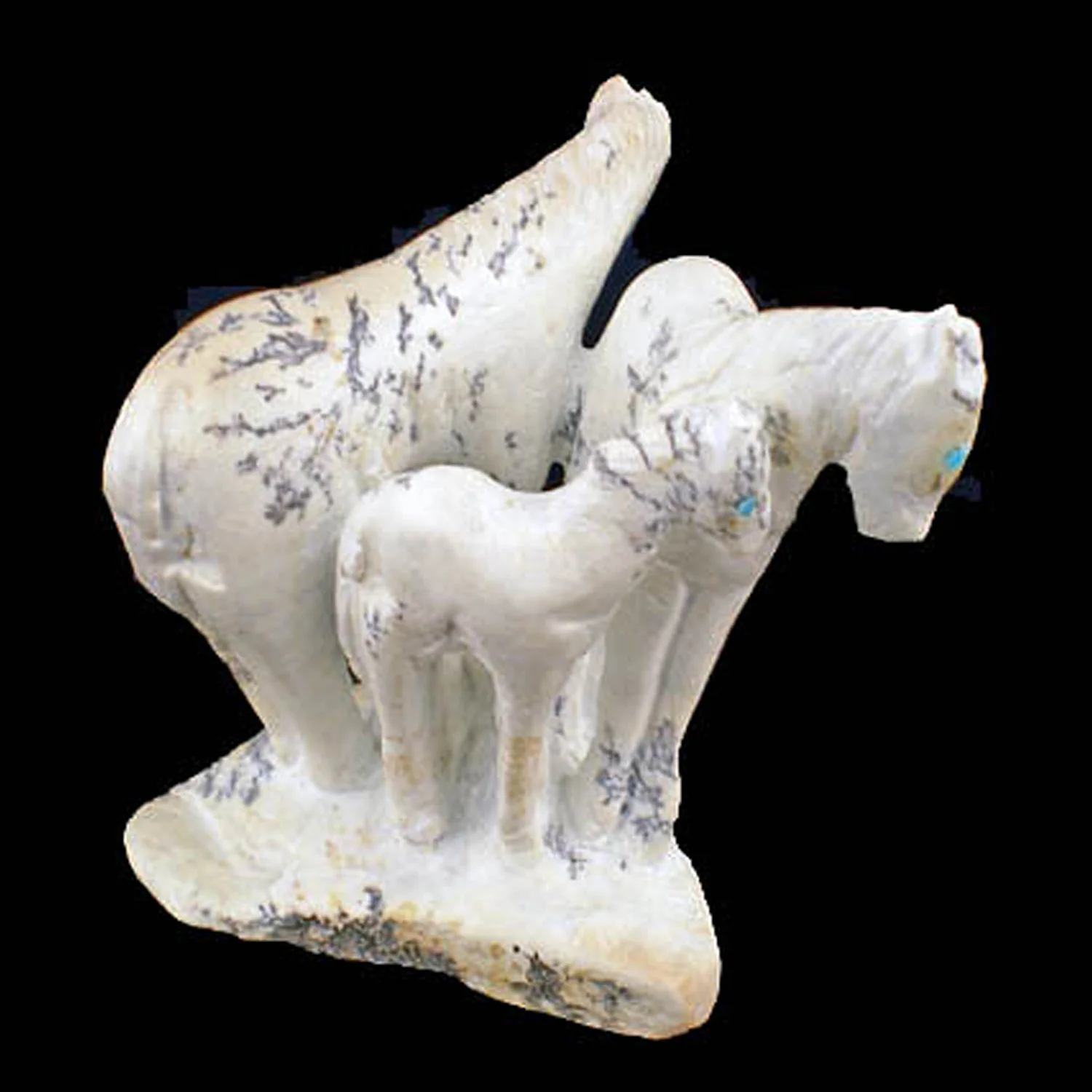 RF71B-Square-Zuni-Hubert-Pincion-3Horse-carving-500.jpg