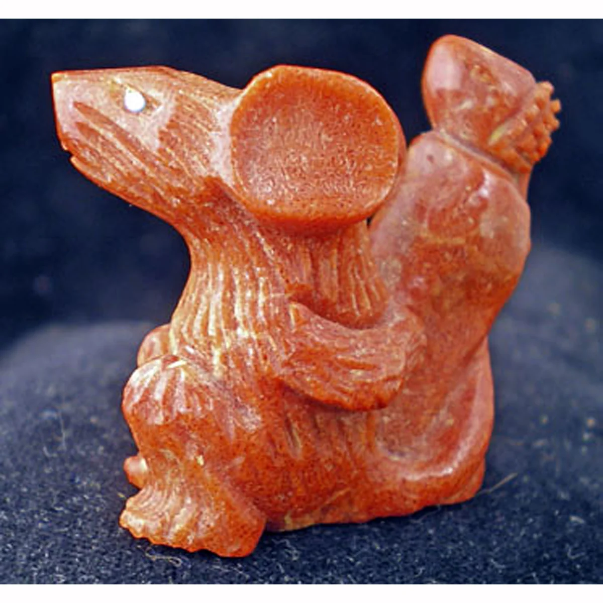 SW52L-Square-Zuni-Mouse-with-acorn-carving-Halusela-400.jpg