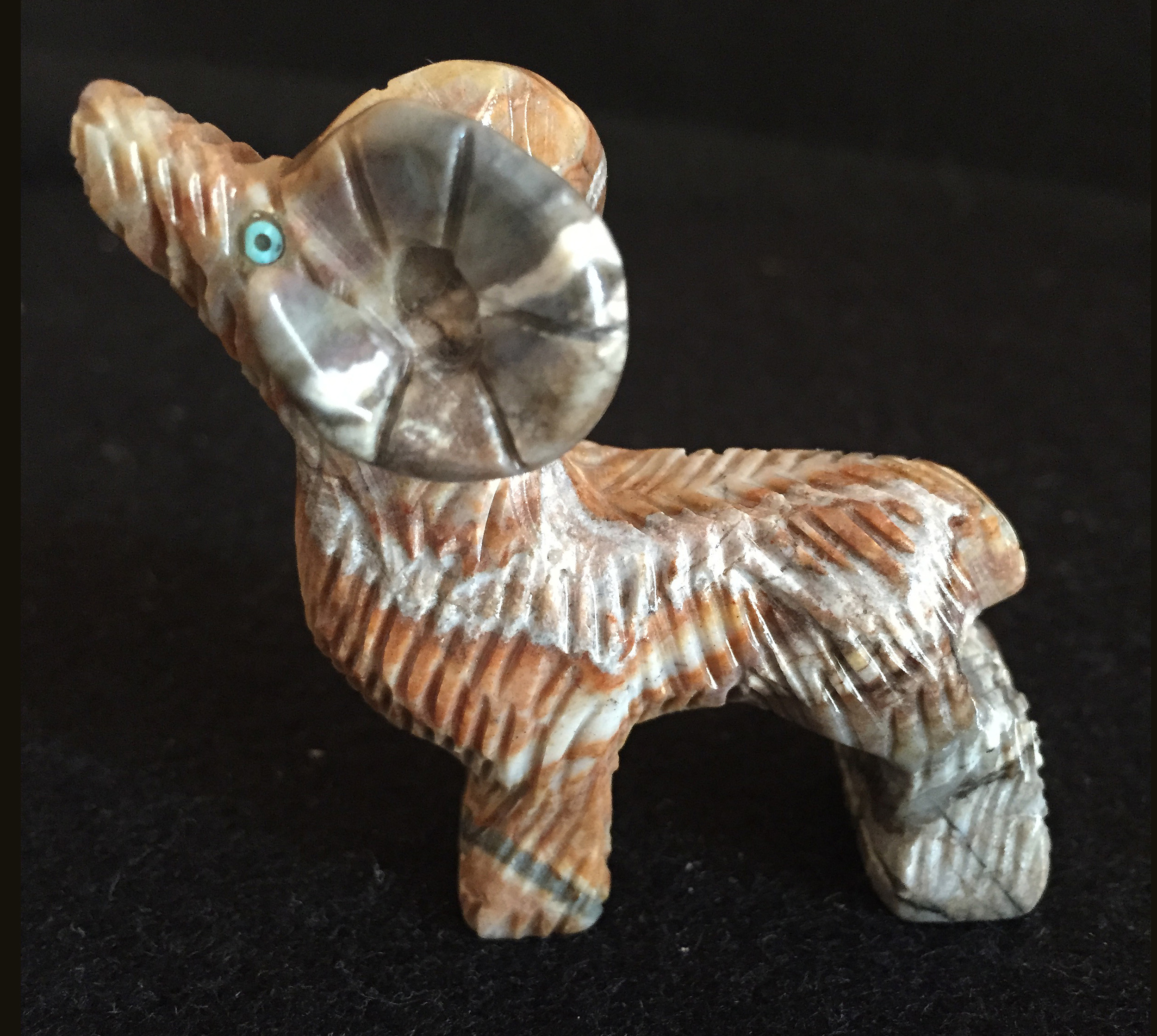 RG42LA-Square-Navajo-Sammy-Smith-ram-carving-1000.jpg