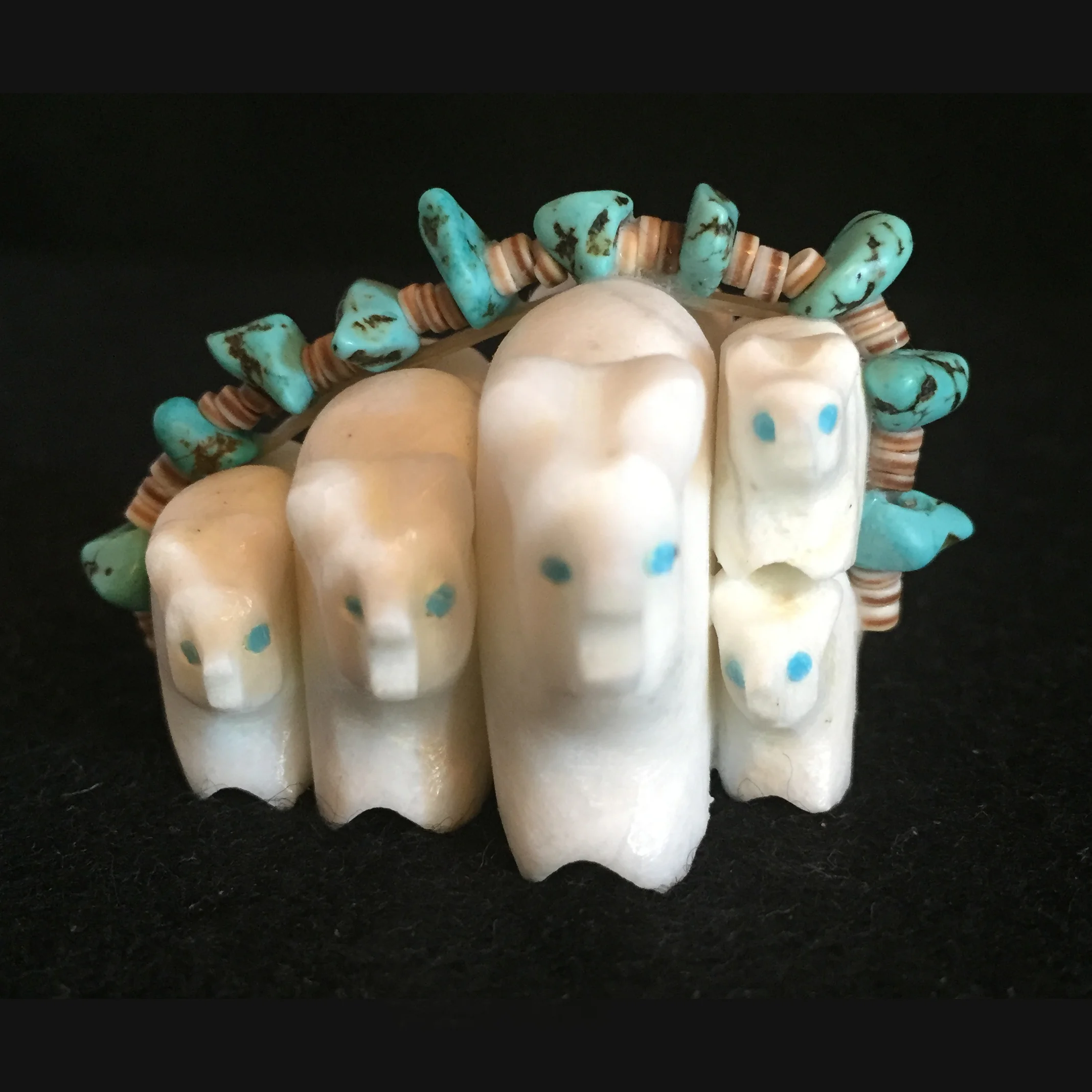 RV80F-Tim-Lementino-Zuni-bear-family.JPG