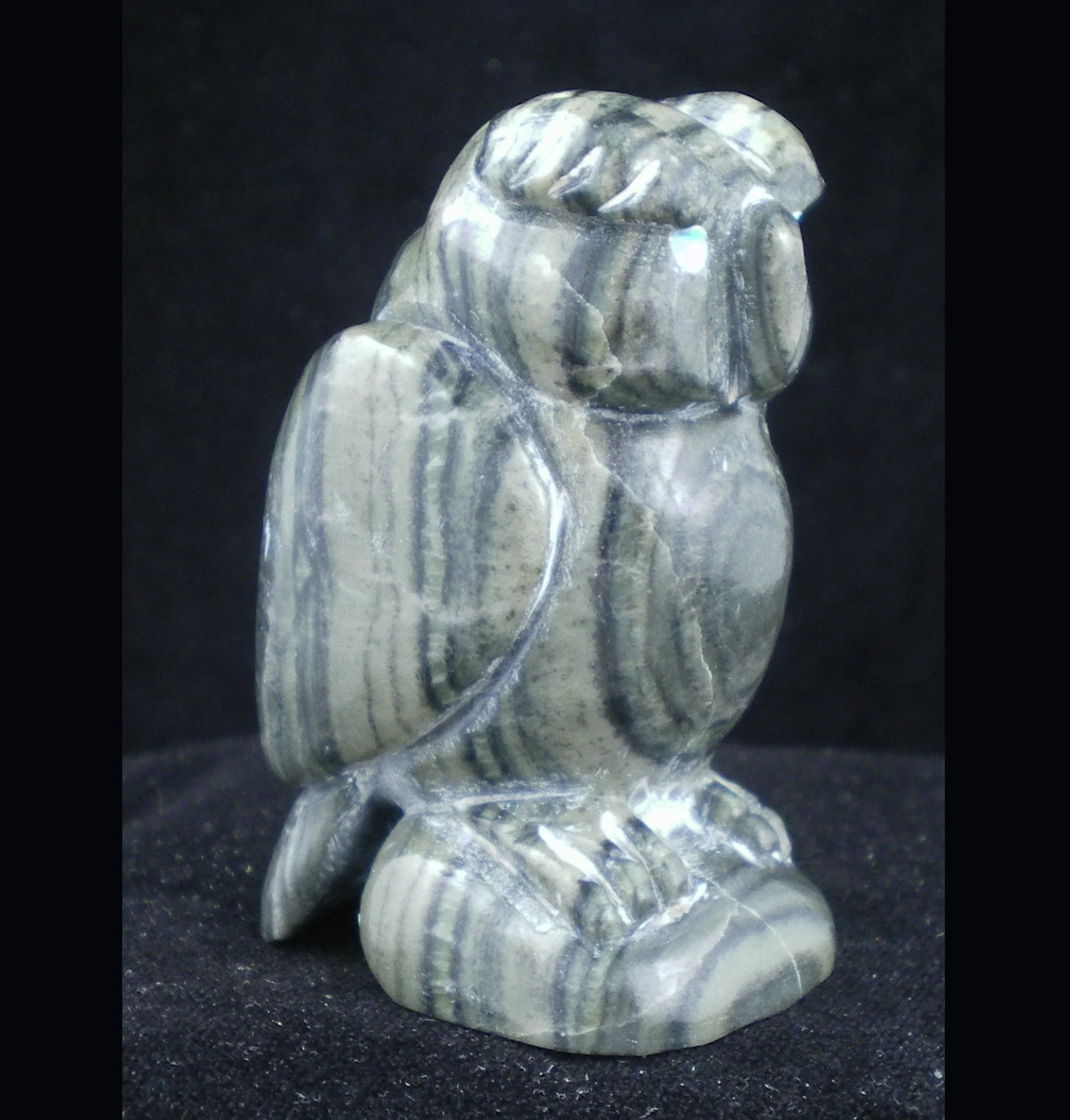 RM90R-Square-Brian-Yatsattie-Zuni-owl-fetish-1200.jpg