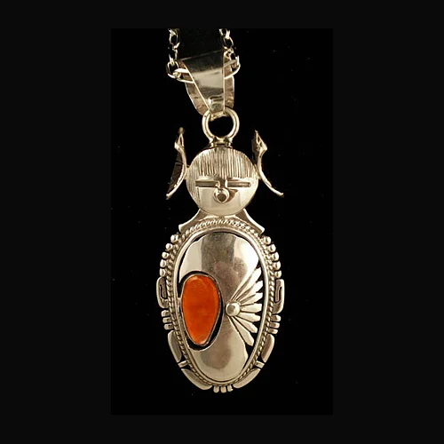 MX19-Bennie-Ration-Navojo-shell-cab-pendant-500.jpg