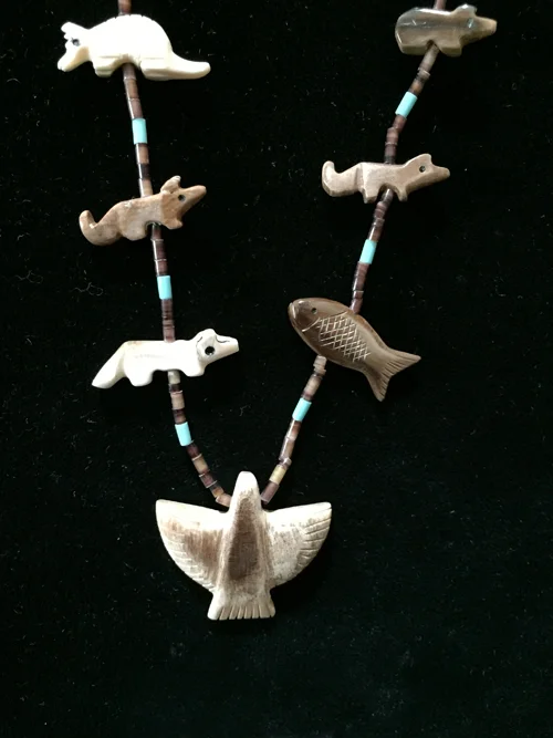 MS06-Navajo-fossil-ivory-fetish-necklace-500.jpg
