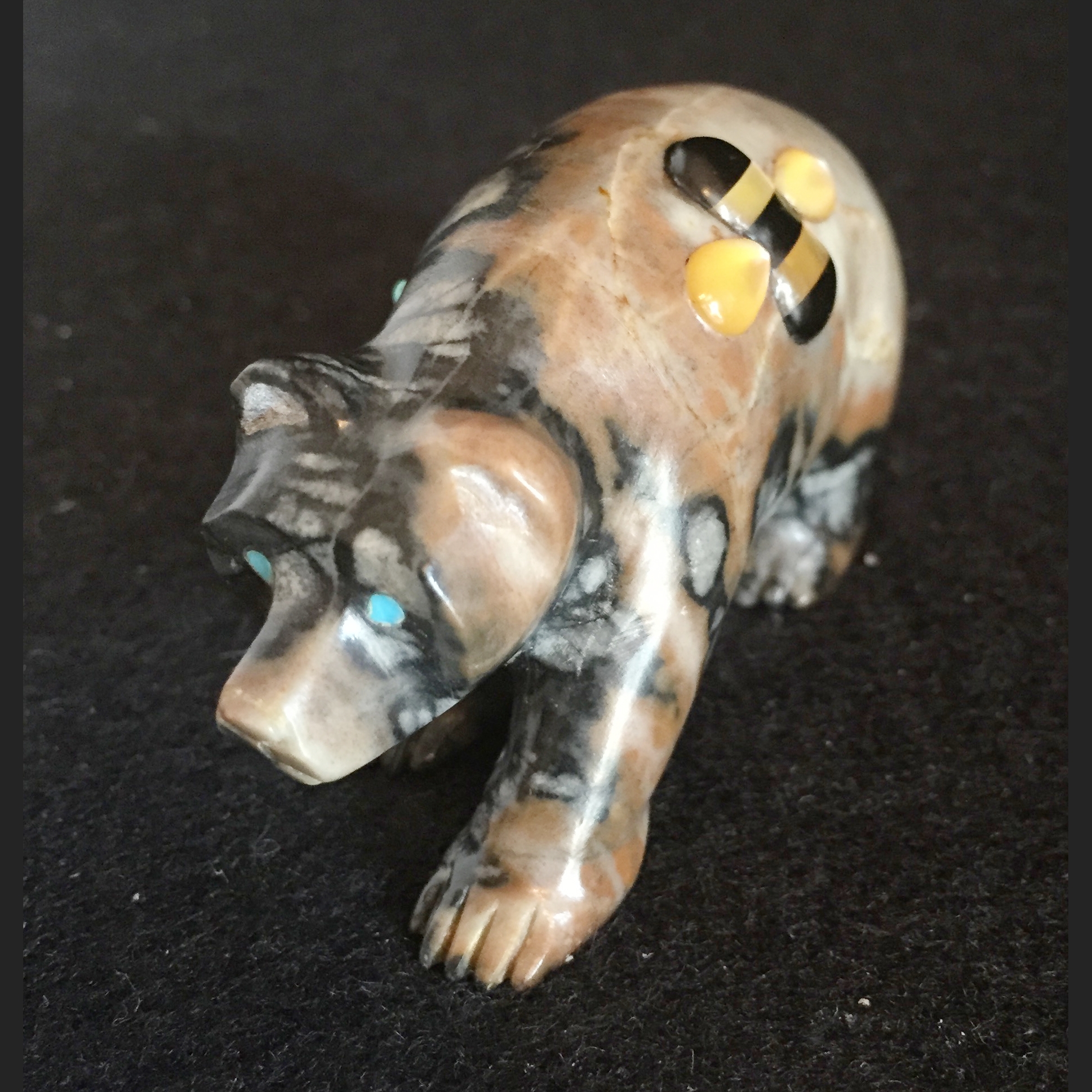 Clissa Martin Zuni bear fetish carving with bumblebee and