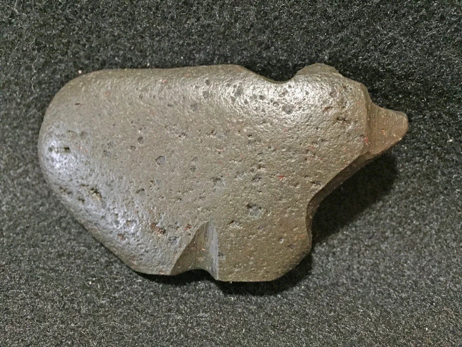 CW543R_Wilson-Romero_Cochiti_found-stone_bear-fetish.jpg
