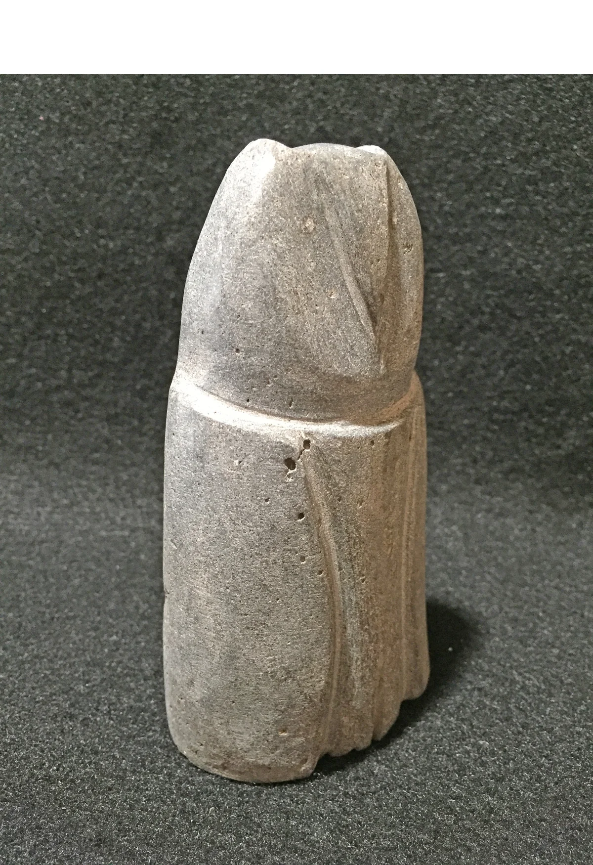 CS607R_Salvador-Romero_Cochiti_found-stone_owl-fetish.jpg