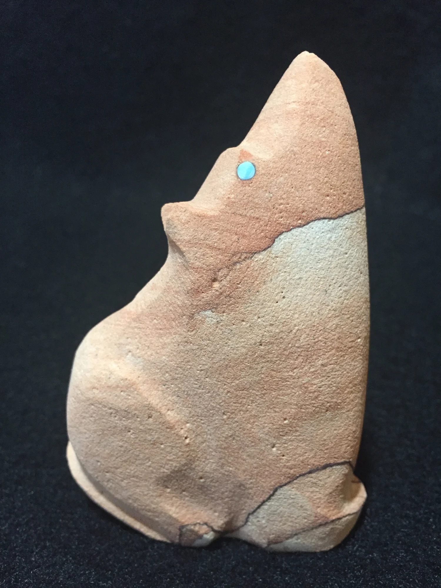 RX13R_Zuni_ Lynn-Quam_sandstone_coyote-fetish.jpg