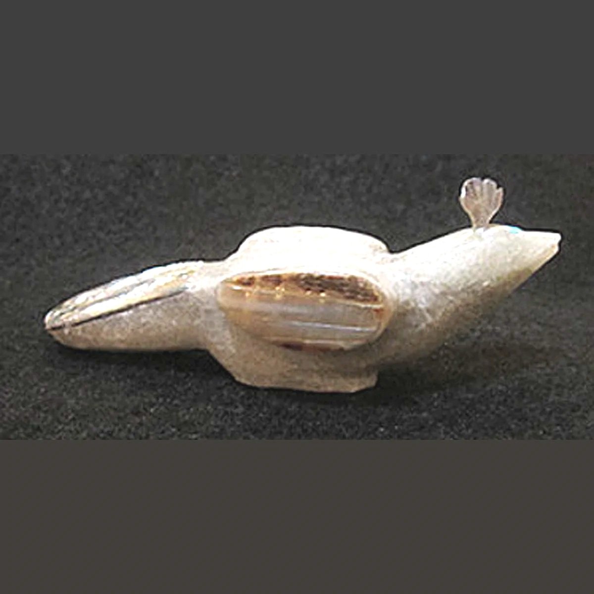 RU91R_Square-Delvin-Leekya-Zuni-marble-quail-with-shell-wings-400.jpg