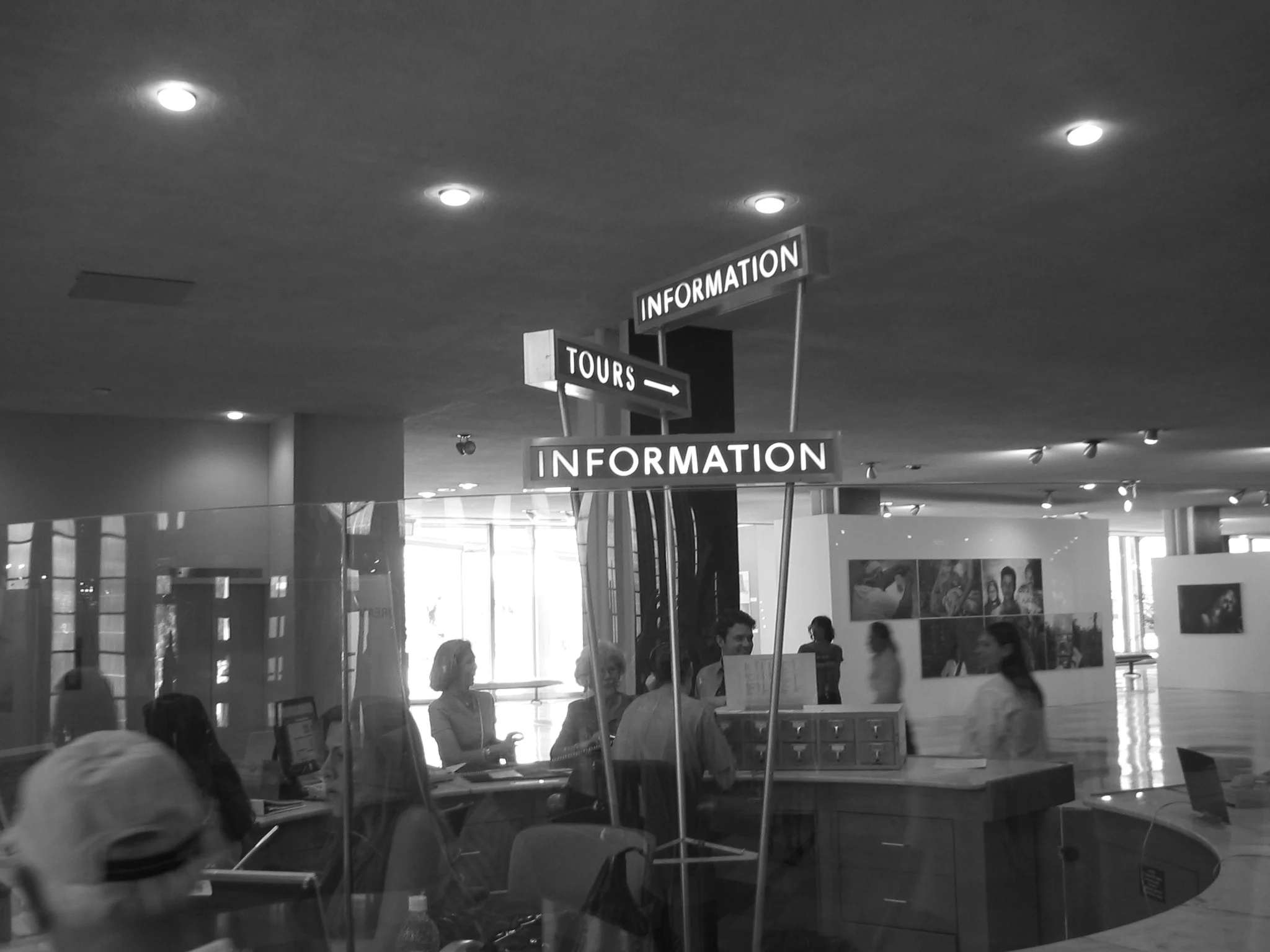  Information center, United Nations 