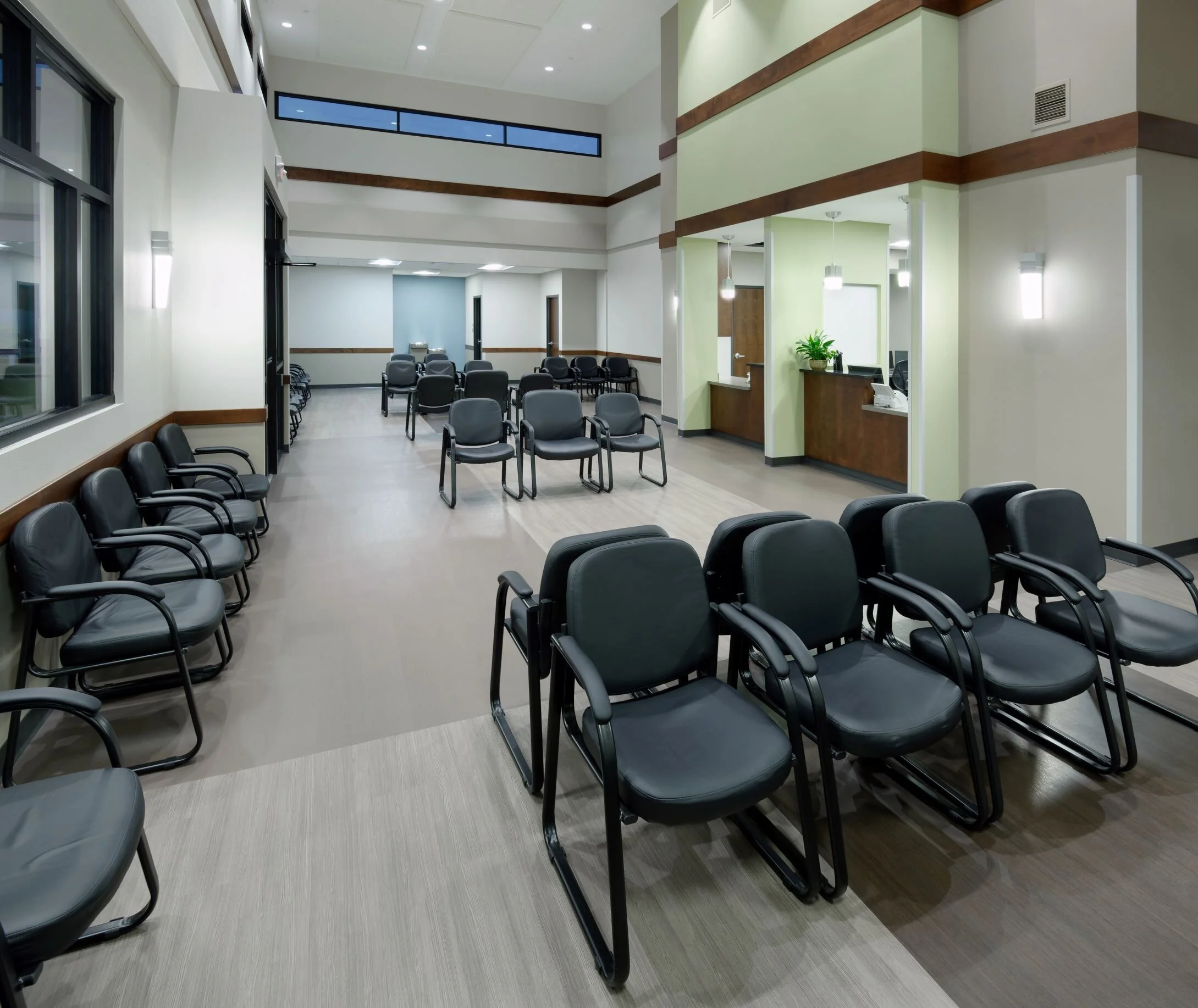 CentralOzarksMedCntr-Int-01.jpg