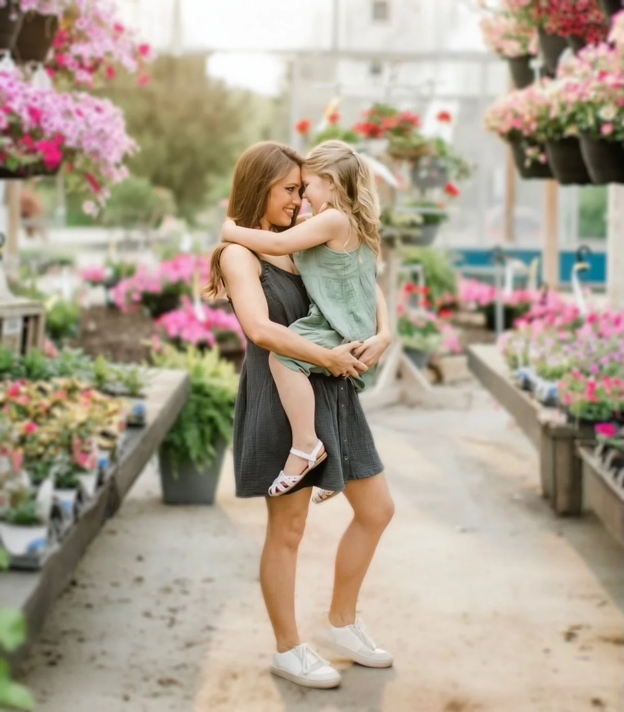 Nunan's Greenhouse Mini's Sun April 12th 