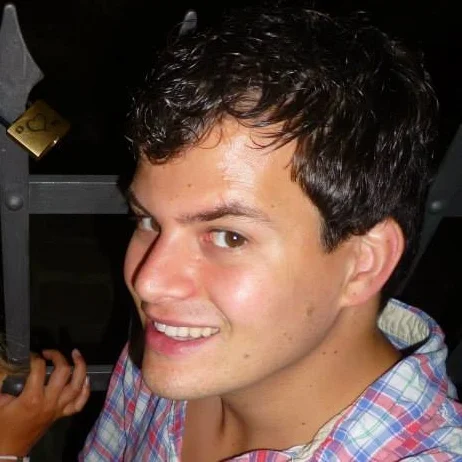 DaanAfgestudeerd in Amsterdam sinds april 2014