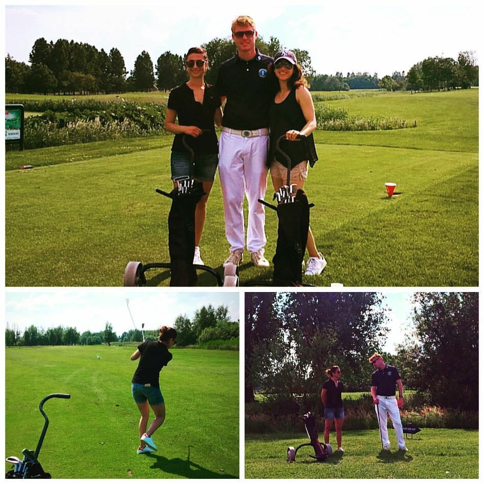 Tijdens de clinic krijg je les van een gecertificeerde golfpro