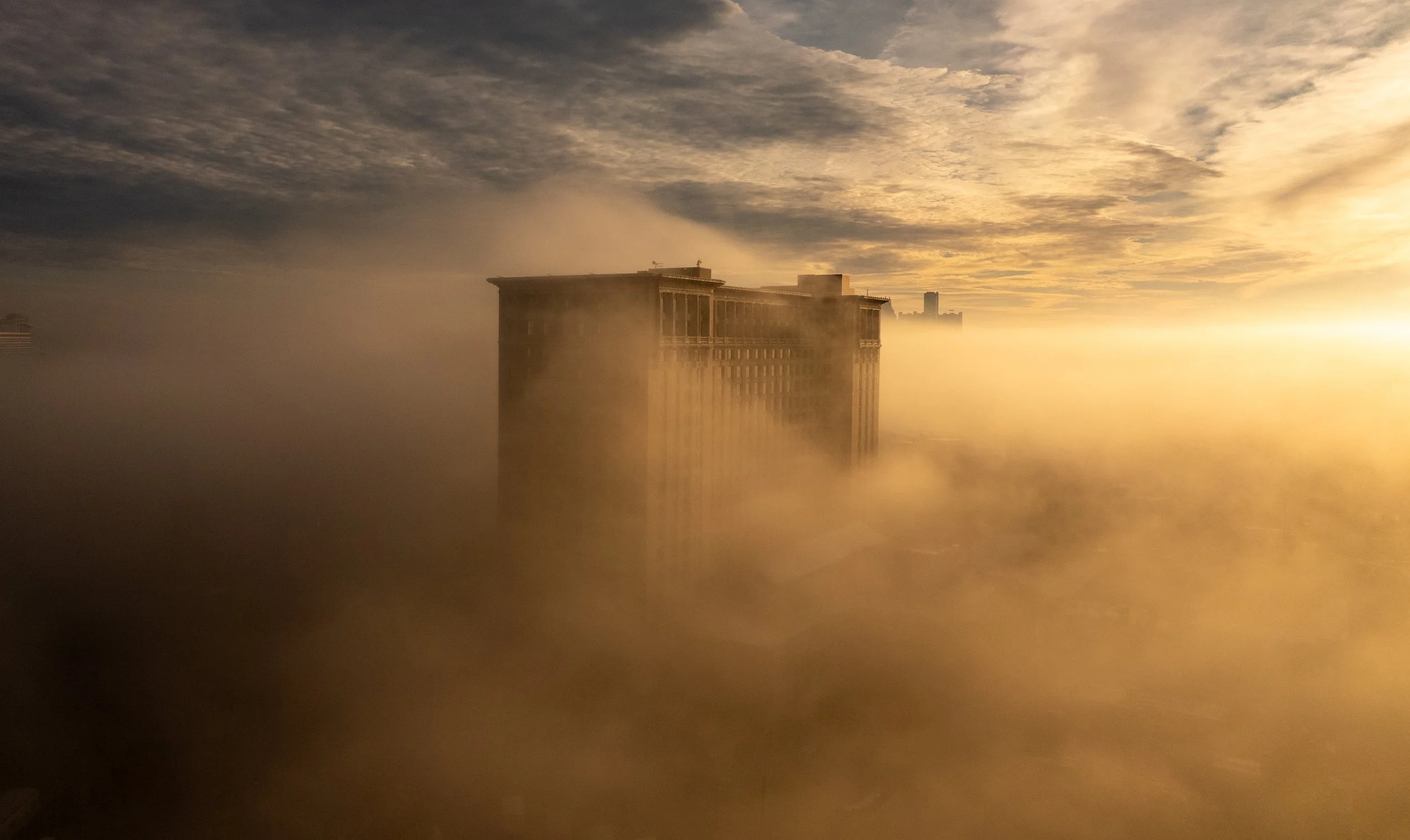 Resurgo : The Rise from Within